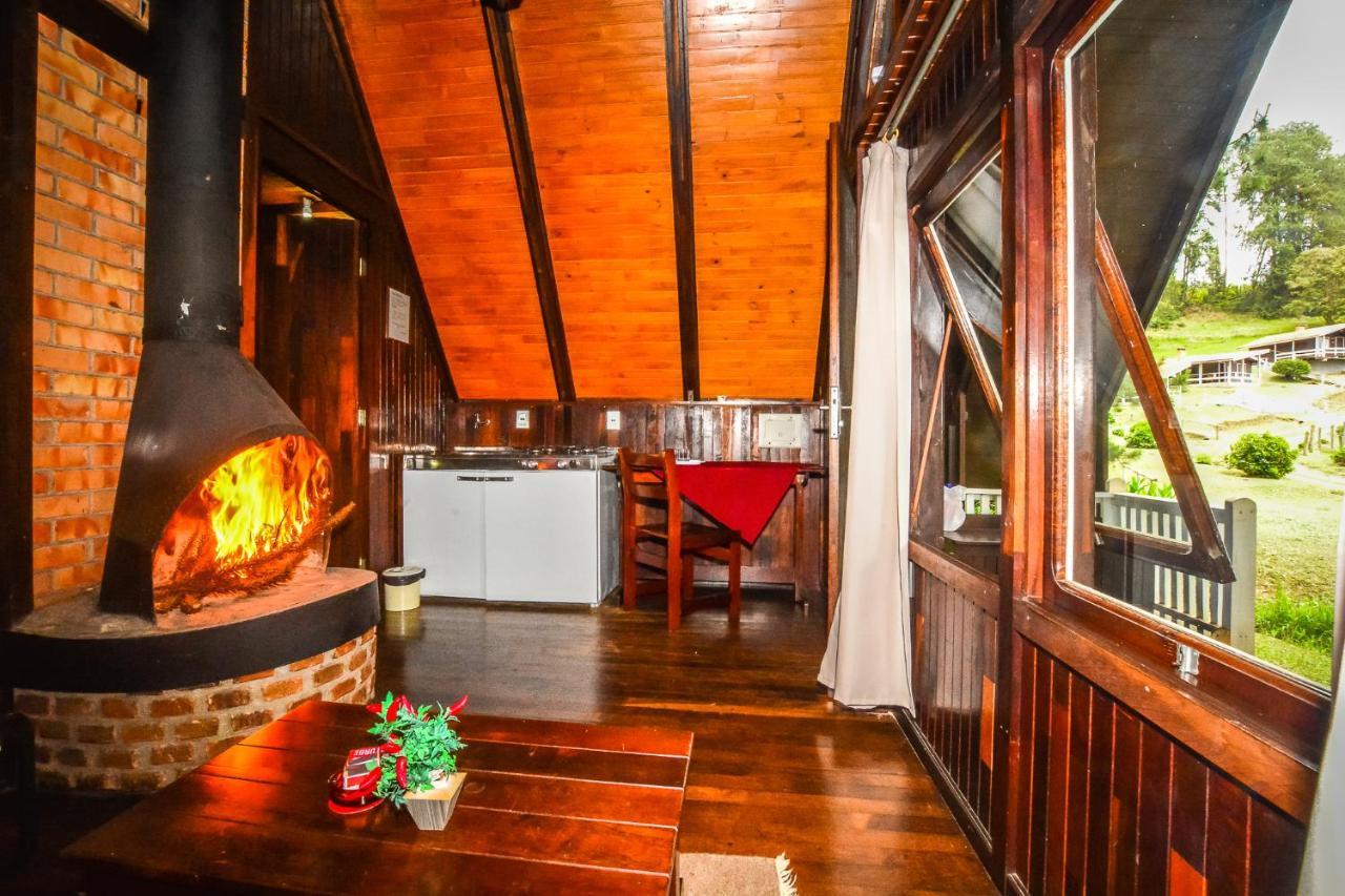 Hotel Fazenda Floresta Negra Монте Верде Екстериор снимка
