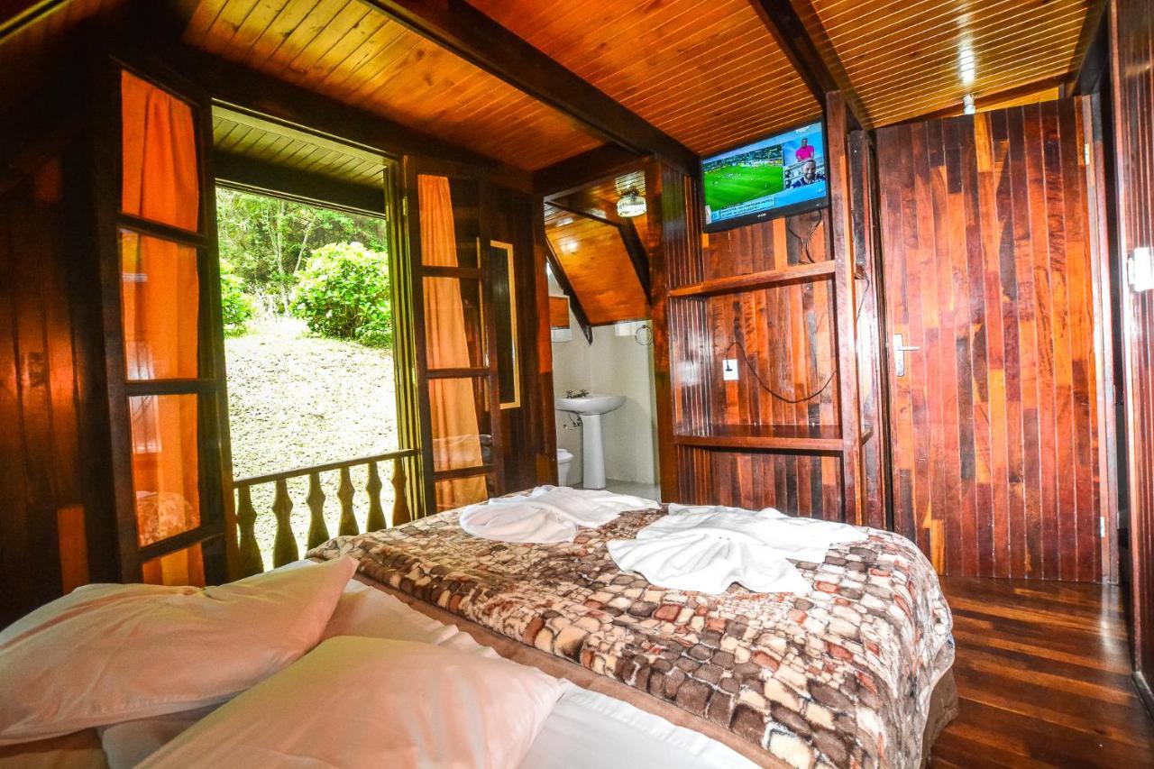 Hotel Fazenda Floresta Negra Монте Верде Екстериор снимка