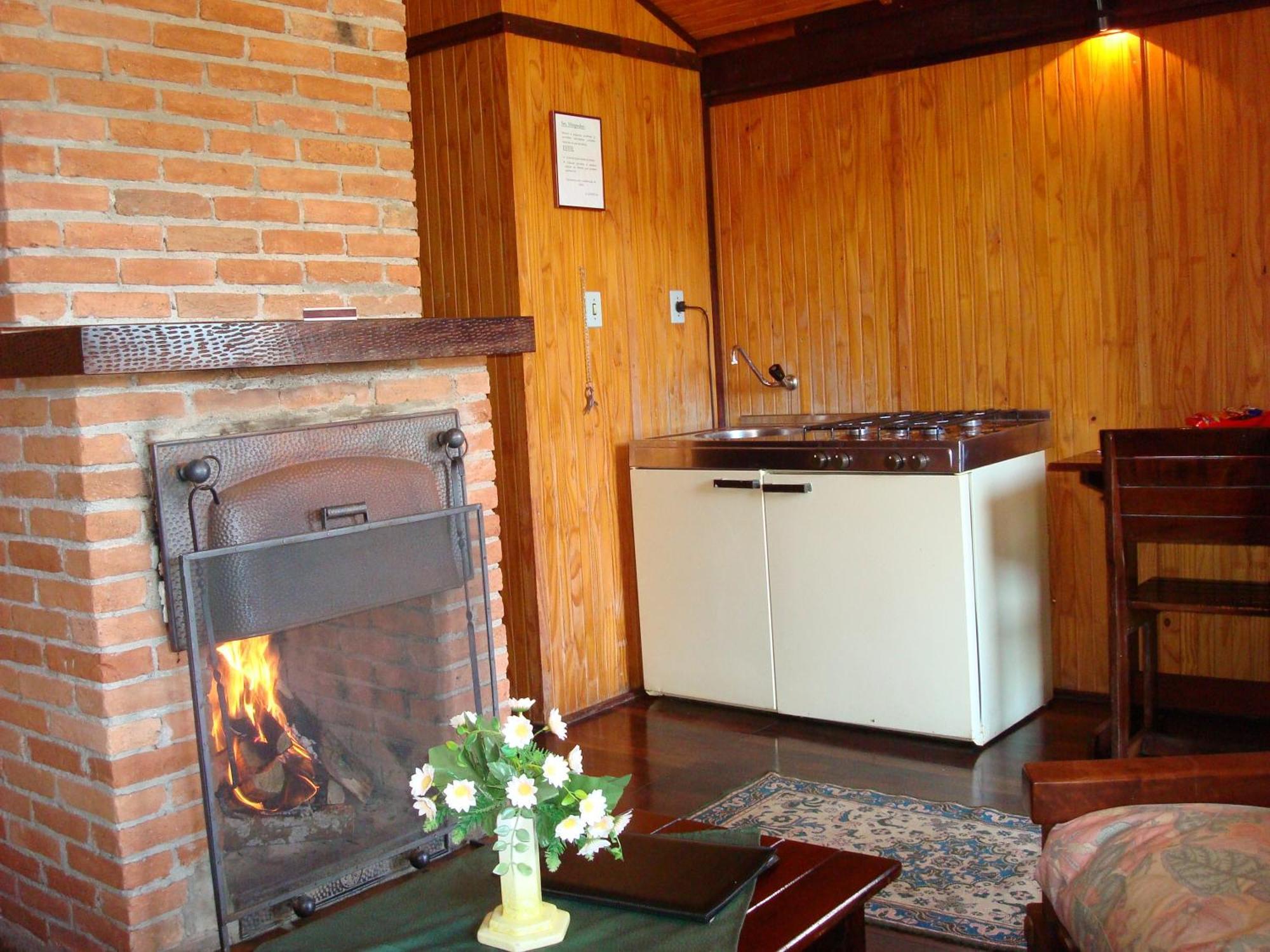 Hotel Fazenda Floresta Negra Монте Верде Стая снимка